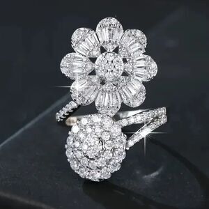 🌸 Floral CZ Diamond Adjustable Flower Ring